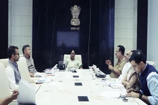 दिल्ली सरकार में नौकरशाही में फेरबदल जारी