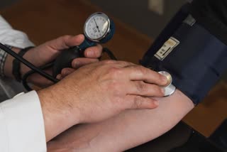 health tips  HOW TO CONTROL BP NATURALLY  blood pressure  THINGS THAT REDUCE BLOOD PRESSURE