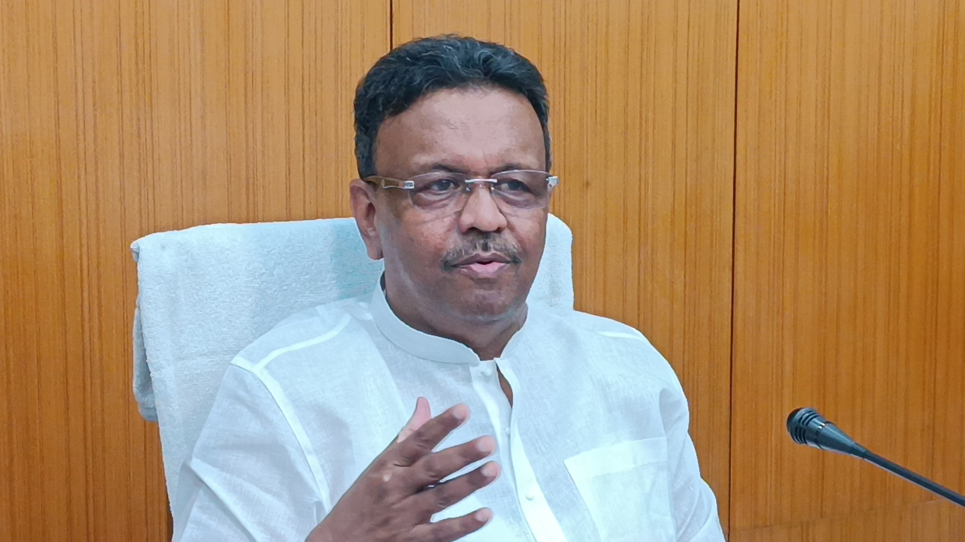 mayor firhad hakim