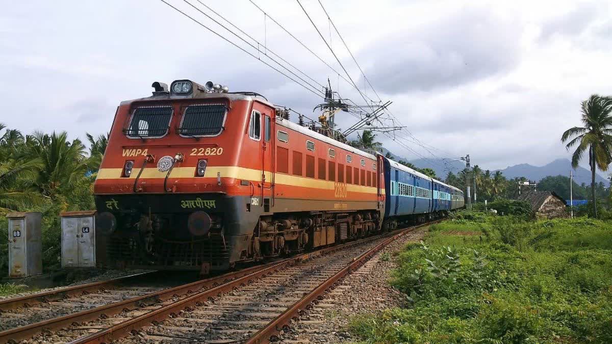 Bharat Gaurav train