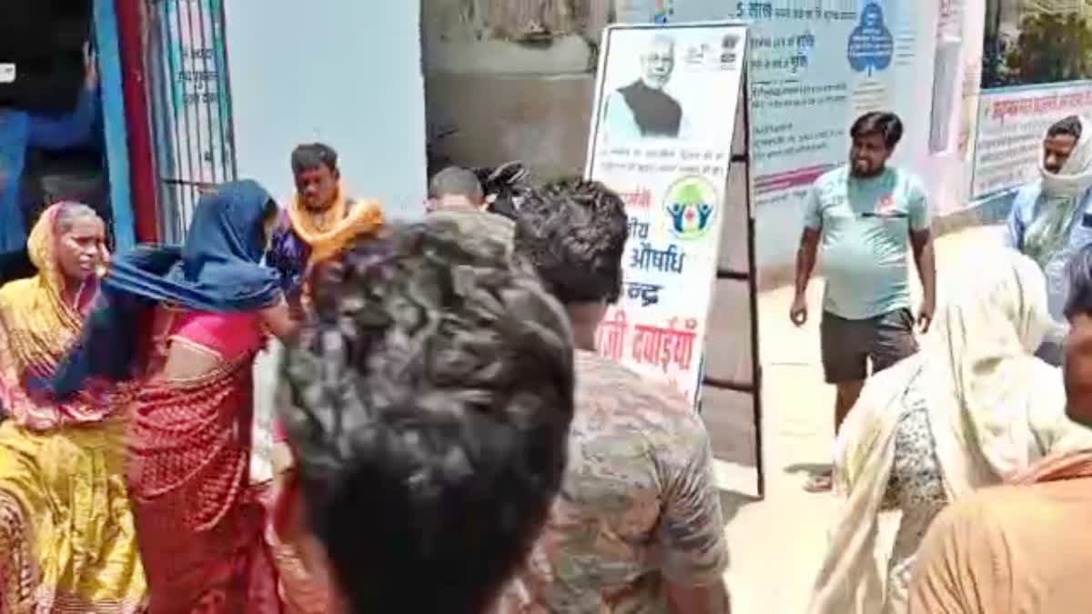 Asha workers clashed in Jamui Sadar Hospital