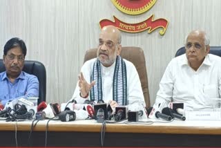 home-minister-amit-shah-conducted-aerial-inspection-of-damage-caused-by-biparjoy-cyclone