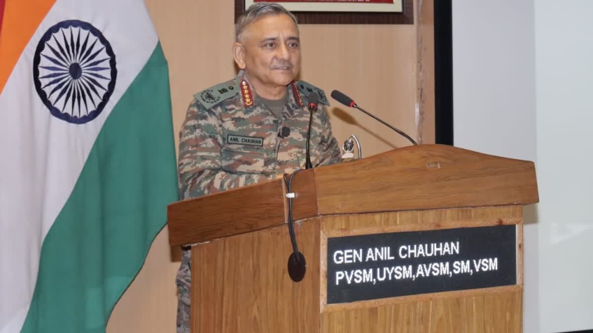 CDS visits Chinar Corps