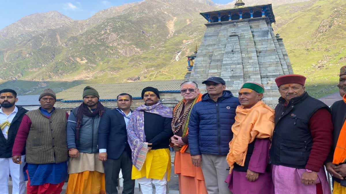 Odisha Governor reached Kedarnath Dham with his family