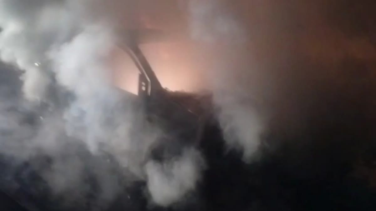 Car Caught Fire In Rudrapur