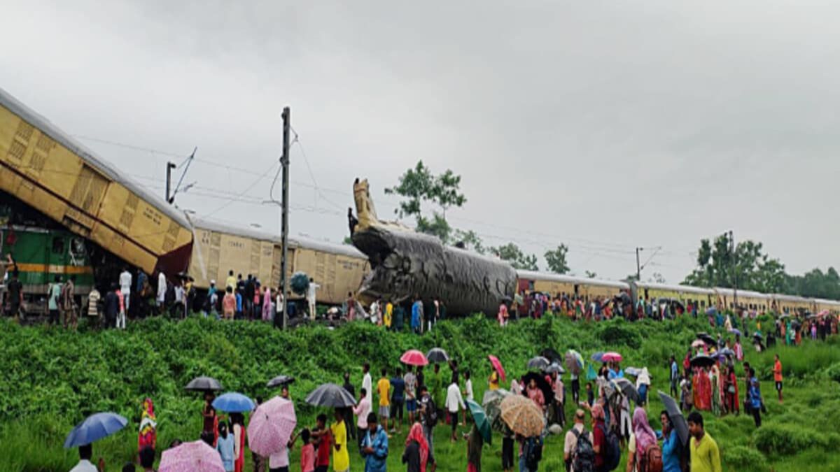 कंचनजंगा एक्सप्रेस हादसा