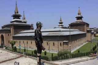 EID UL ADHA  EID UL ADHA CELEBRATION  JAMIA MASJID SRINAGAR  ജാമിയ മസ്‌ജിദിൽ പ്രാർത്ഥനയില്ല