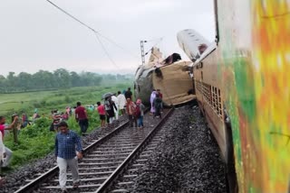 കാഞ്ചൻജംഗ എക്‌സ്പ്രസ് അപകടം  പശ്ചിമ ബംഗാള്‍ ട്രെയിൻ അപകടം  TRAIN ACCIDENT IN BENGAL  TRAIN ACCIDENT IN JALPAIGURY