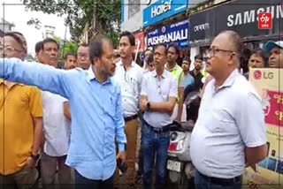 Akhil Gogoi warns contractor