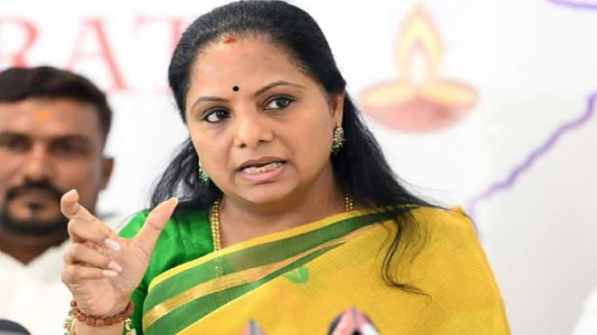 "బీసీలకు 42 శాతం రిజర్వేషన్‌లు అమలు చేశాకే స్థానిక సంస్థల ఎన్నికలు  నిర్వహించాలి"