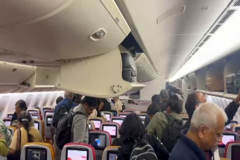 Air India San Francisco–Mumbai Flight Halted in Kolkata After Engine Fault Detected