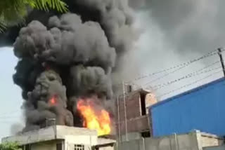 A huge explosion occurred in a paint factory in Telangana, 14 people were burnt in the accident