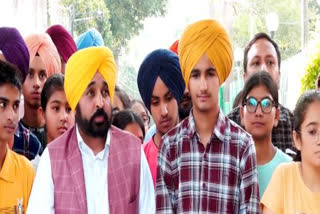 Government school students in Punjab will get bus service