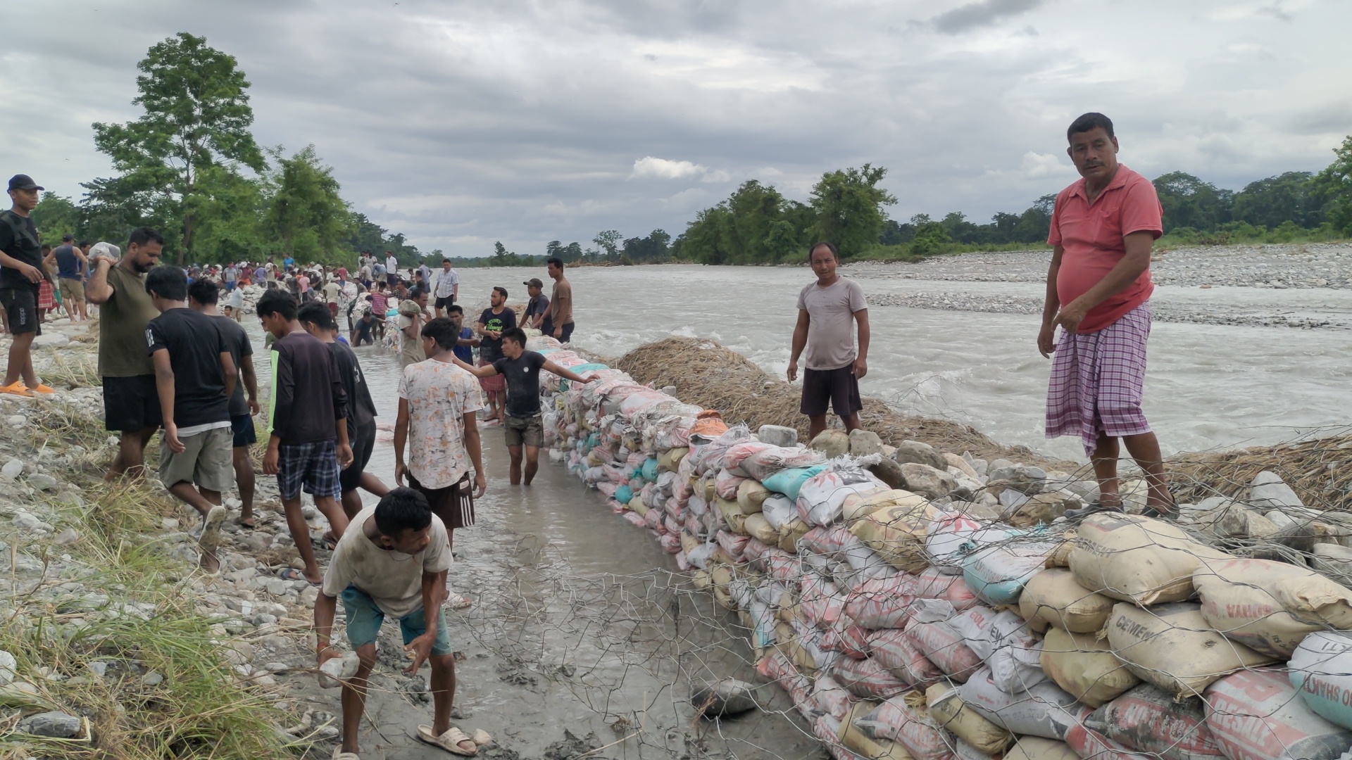 public making River dam by themselves