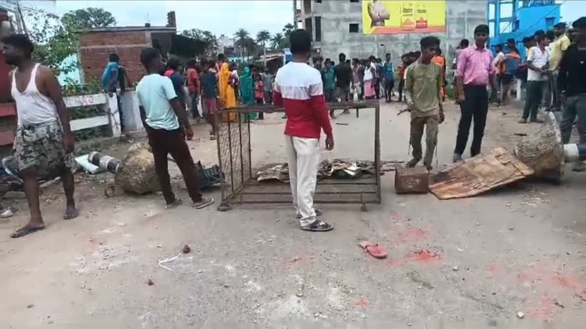 Stone pelting in Hazaribag