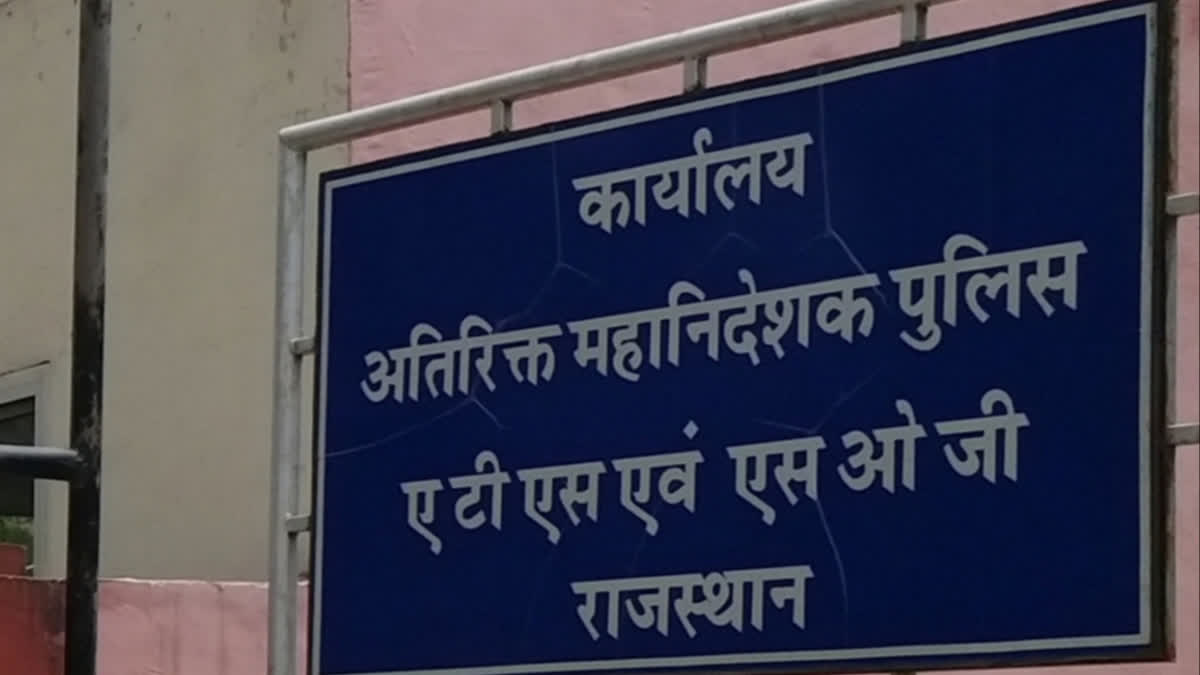 इनामी तस्कर गिरफ्तार