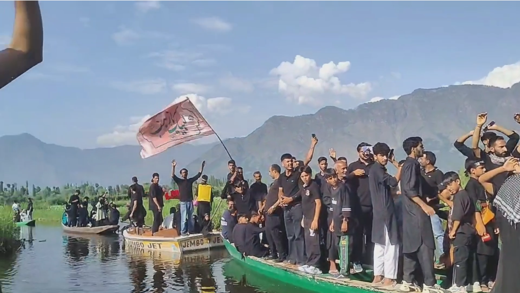 Mourners take out Muharram procession in Shikaras in Dal Lake