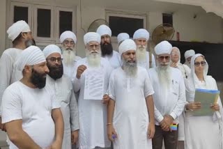 demand letter to jathedar sri akal takht sahib to give panth ratna to former pm manmohan singh