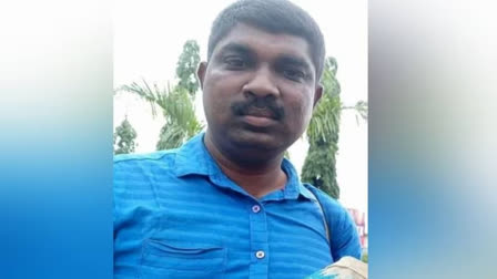 സര്‍ക്കാര്‍ ഉദ്യോഗസ്ഥന്‍ ആത്മഹത്യ  GOVERNMENT EMPLOYEE DIEAD AT TVM  THIRUVANANTHAPURAM SUICIDE  വെള്ളറട സ്വദേശി തൂങ്ങി മരിച്ചു