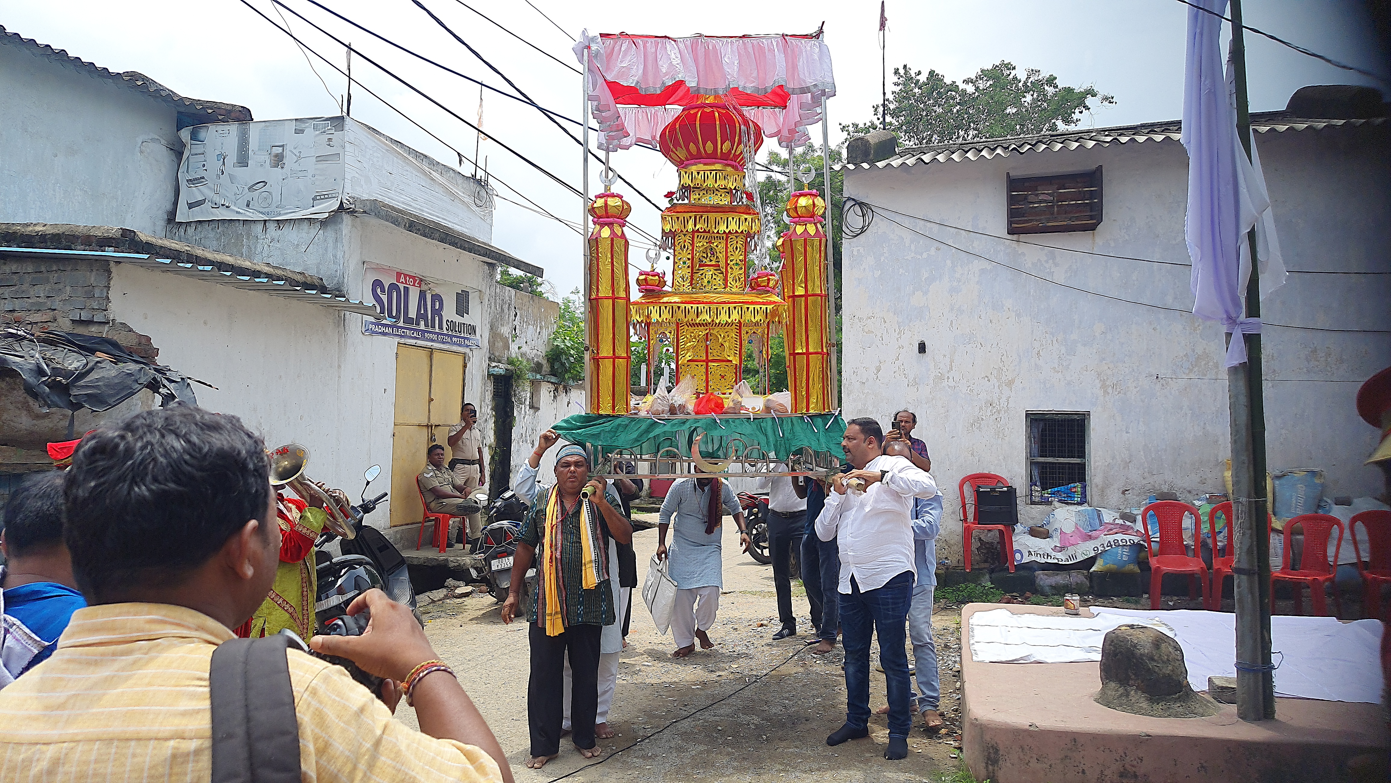 Hindu Family take part in Muharram