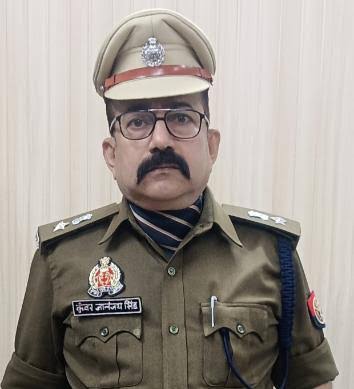 ips transfer yogi government transferred sp of hapur list news in hindi