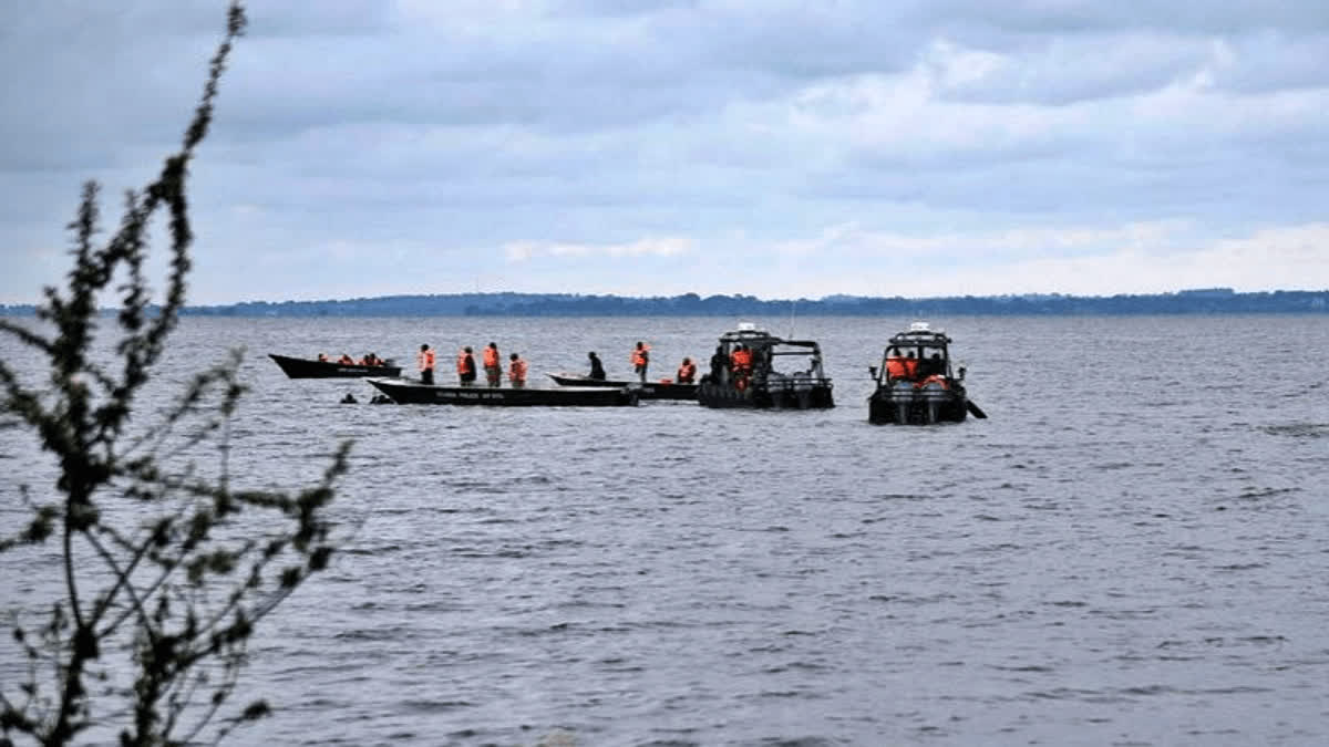 Over 60 feared dead  Over 60 feared dead after boat capsizes  boat capsizes off Cape Verde  ಸಮುದ್ರದಲ್ಲಿ ದುರಂತಕ್ಕಿಡಾದ ದೋಣಿ  60ಕ್ಕೂ ಹೆಚ್ಚು ಜನ ನೀರುಪಾಲು  ಆಫ್ರಿಕಾದ ಕೇಪ್ ವರ್ಡೆಯಲ್ಲಿ ದುರಂತ  ಕೇಪ್ ವರ್ಡೆ ಬಳಿ ದೋಣಿ ದುರಂತ  60 ಕ್ಕೂ ಹೆಚ್ಚು ಜನರು ಮೃತಪಟ್ಟಿರುವ ಶಂಕೆ  ಜನರನ್ನು ರಕ್ಷಿಸಲಾಗಿದೆ ಎಂದು ಅಲ್ಲಿನ ಅಧಿಕಾರಿಗಳು ಮಾಹಿತಿ  ದೋಣಿ ದುರಂತದ ಬಗ್ಗೆ ಮಾಹಿತಿ ಖಚಿತ ಪಡಿಸಿದ ಐಒಎಂ ವಕ್ತಾರ  ಸ್ಪ್ಯಾನಿಷ್ ಮೀನುಗಾರಿಕಾ ಹಡಗಿನಿಂದ ಮಾಹಿತಿ ರವಾನೆ  56 ಮೃತ ದೇಹಗಳಿಗಾಗಿ ಮುಂದುವರಿದ ಶೋಧ  ದೋಣಿಯಲ್ಲಿ ಪ್ರಯಾಣಿಸುತ್ತಿದ್ದ ಜನರು ಎಷ್ಟು