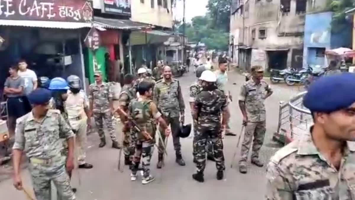 Police lathicharged in Dhanbad