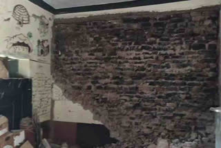 Government School Wall Collapsed in Hussainapuram