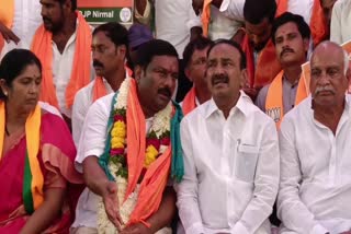 Etela Rajendar Support to Maheshwar Reddy hunger strike