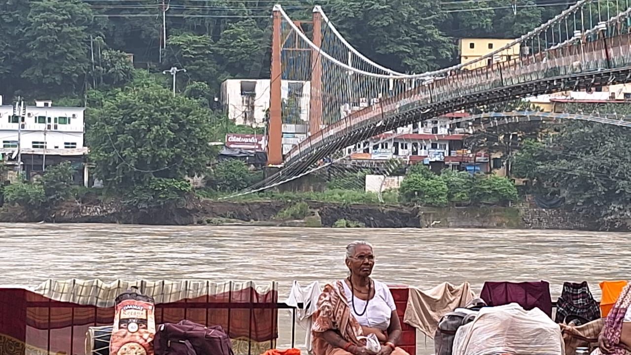 Rishikesh Ram Jhula bridge