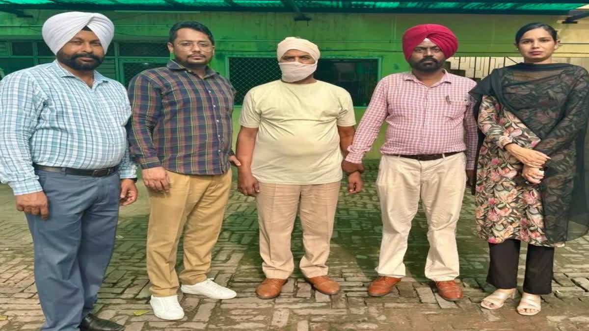 ASI takes Rs 20,000 bribe. Arrested by the Vigilance Bureau,