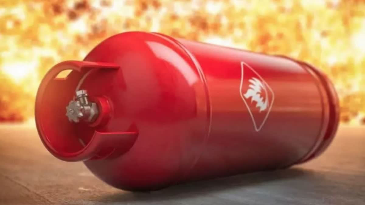 GAS CYLINDER EXPLODED IN RAYACHOTI