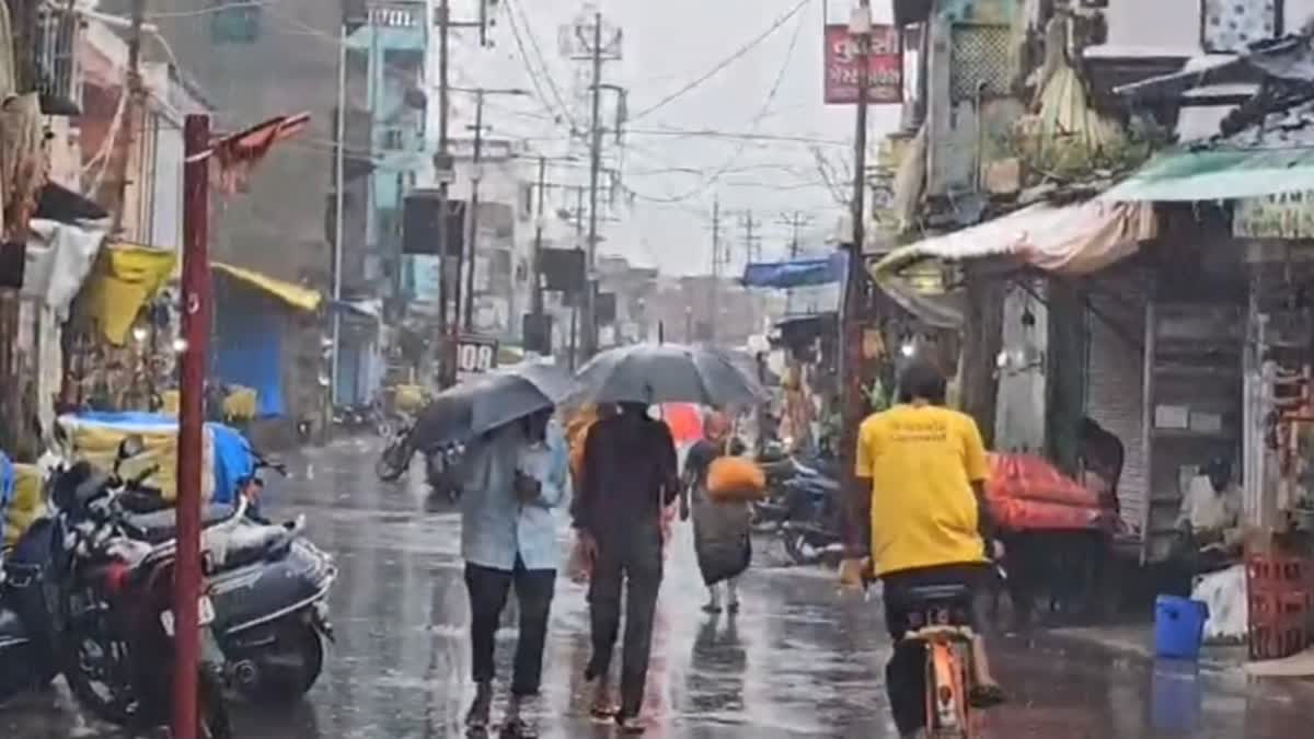 slow-universal-rain-in-kheda-seven-villages-of-kapdvanj-taluka-on-alert