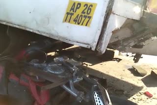 Road_Accident_At_Maddiralapadu_Three_Dead