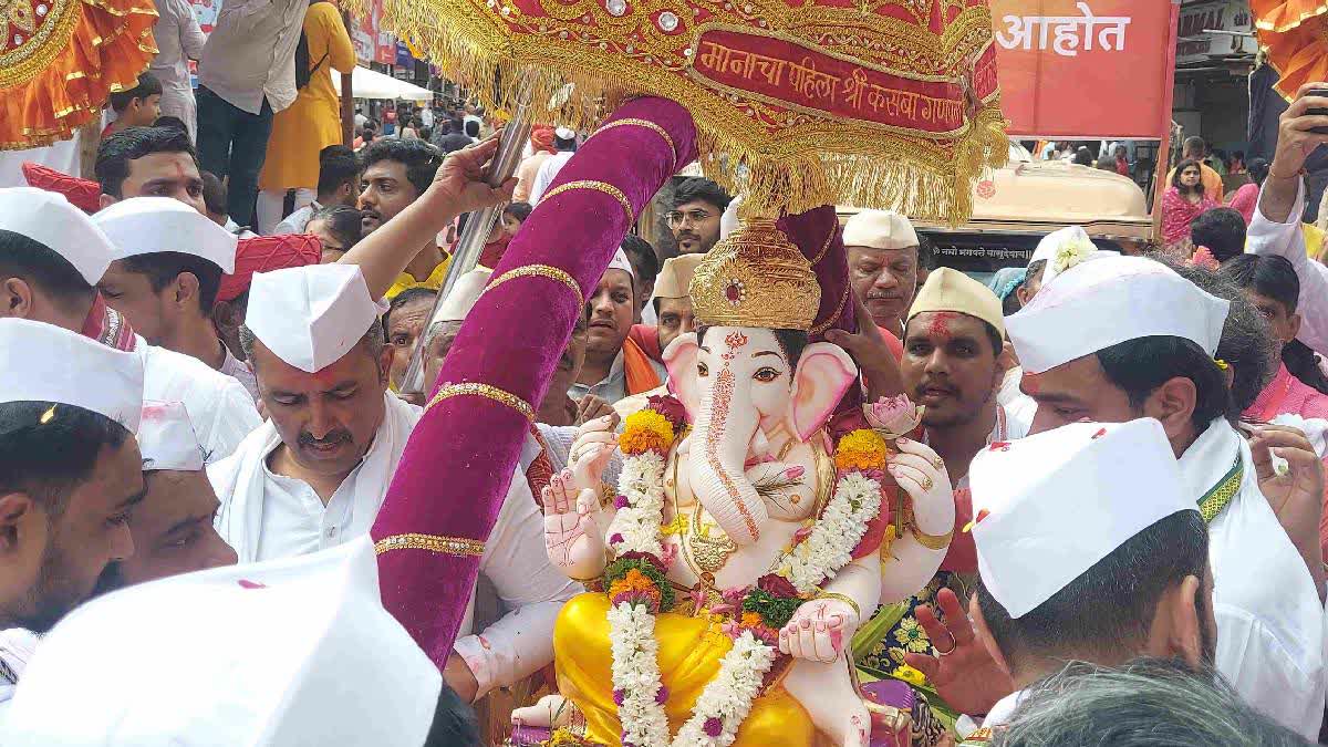 Ganesh Visarjan 2024 Devotees Bid Farewell To Ganpati Amid Traditional