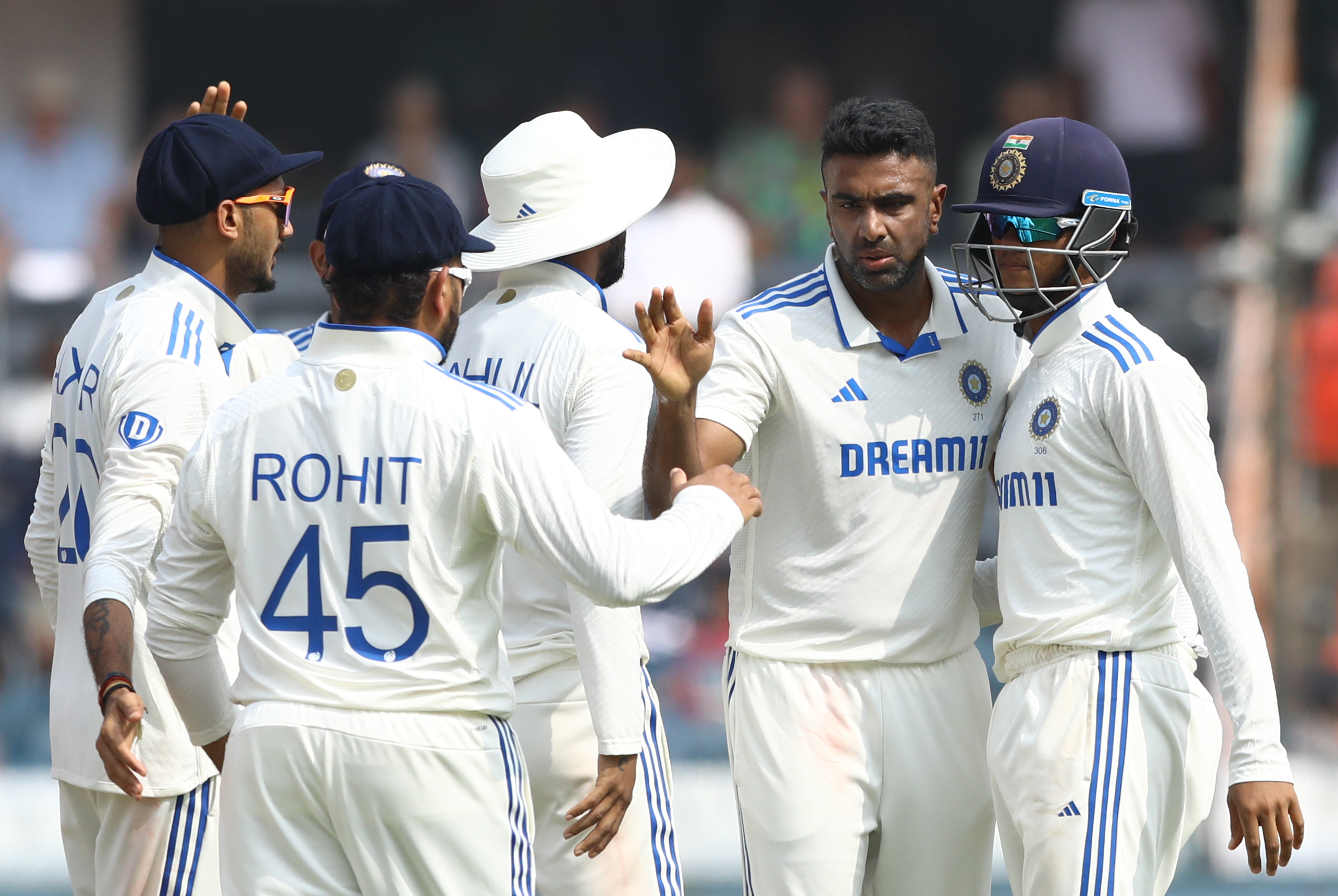 Ravichandran Ashwin with team india