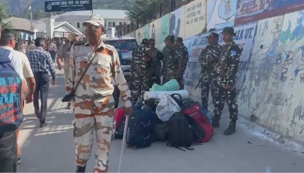 Polling staff received elections related material in Kishtwar voting under first phase tommorrow