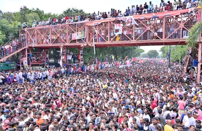 Ganesh Immersion in Hussain Sagar