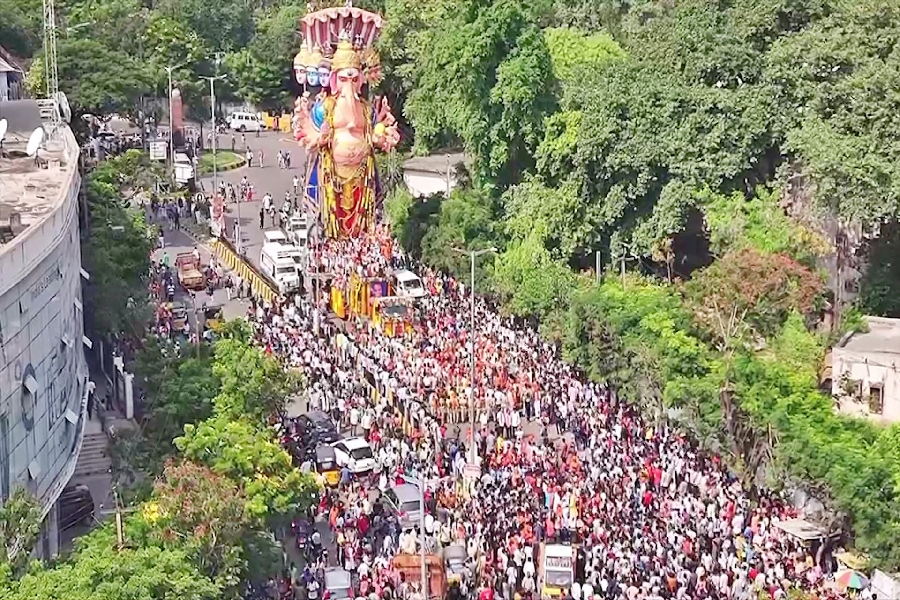 Ganesh Immersion in Hussain Sagar