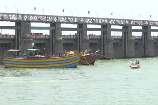 Prakasam Barrage Boat Incident Updates