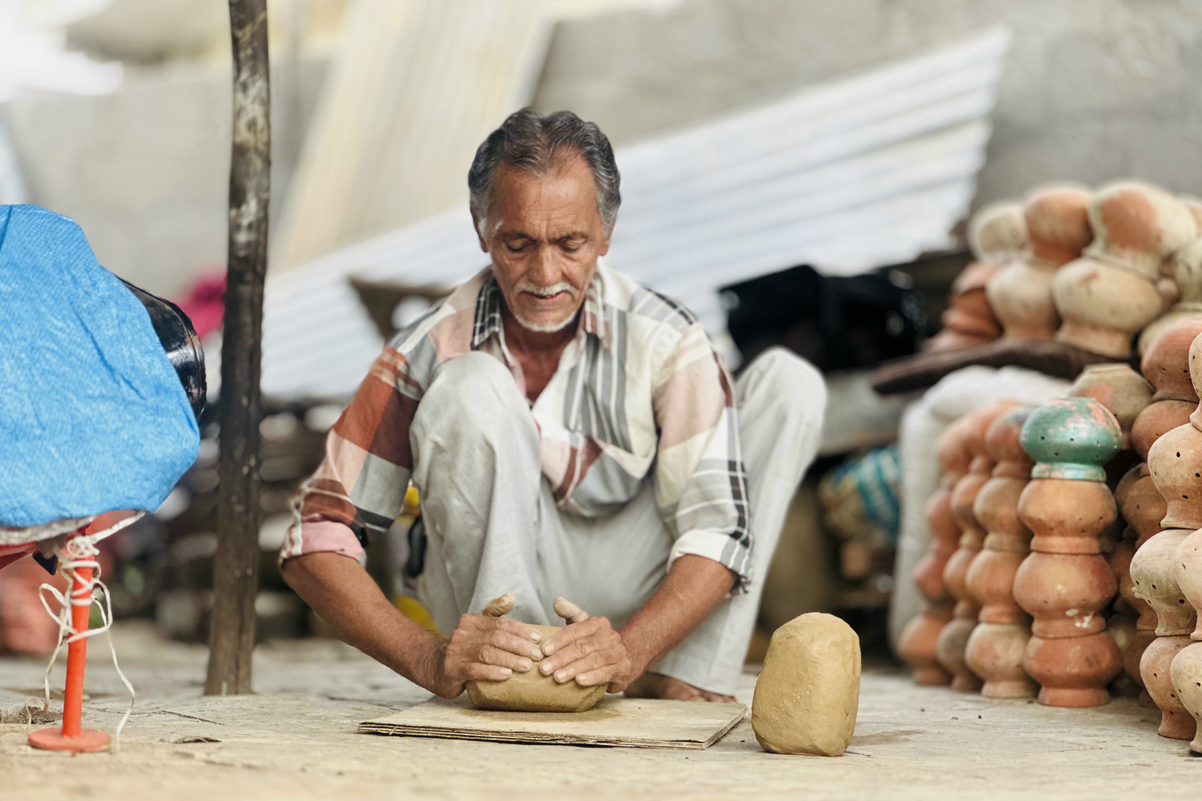 કુંભારોએ બનાવ્યા અવનવા ગરબા