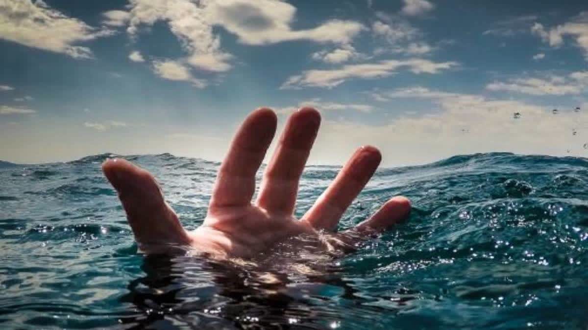 school students drowned