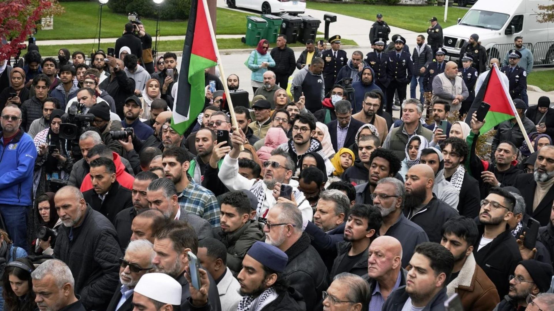 Crowd at funeral of 6-year-old Muslim boy, a victim of hate crime in US triggered by Israel-Hamas conflict