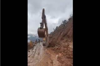 Jammu-Srinagar National Highway closed due to landslides, shooting stones in J&K's Ramban