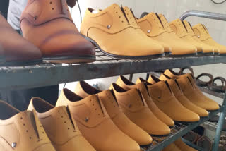 Israel-Palestine war affects shoe business in Agra