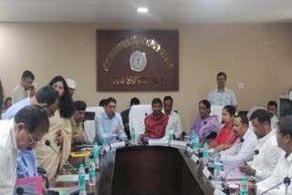 http://10.10.50.75//jharkhand/17-October-2023/jh-wes-01-the-meeting-of-the-monitoring-committee-was-held-under-the-chairmanship-of-union-minister-arjun-munda-directed-to-take-the-developmental-works-on-the-ground-byte-jh10021_17102023201147_1710f_1697553707_1057.jpg