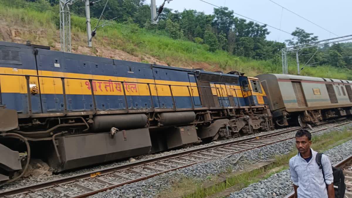 The derailed coaches of Lokmanya Tilak Express