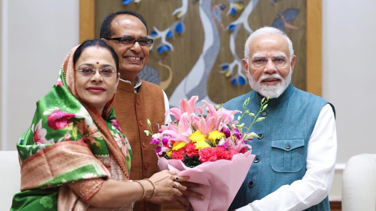 SHIVRAJ SINGH SONS WEDDING INVITATION TO PM MODI