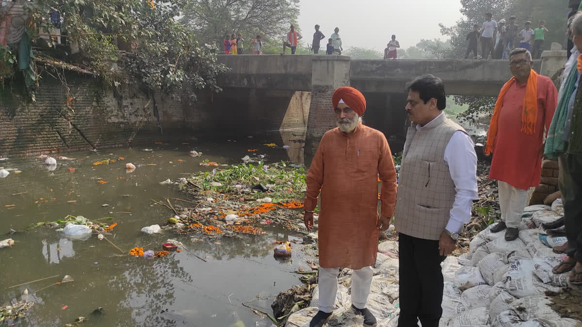 नेता विपक्ष ने भाजपा पार्षदों के साथ विभिन्न छठ घाटों का किया निरीक्षण