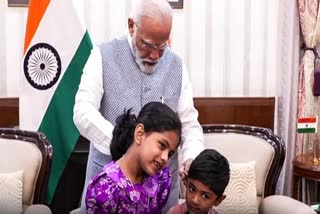 PM Modi With Children